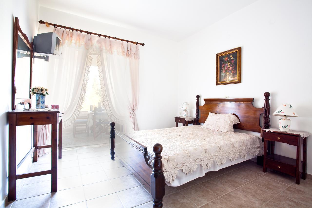 Villa Zoi Thronion Luaran gambar